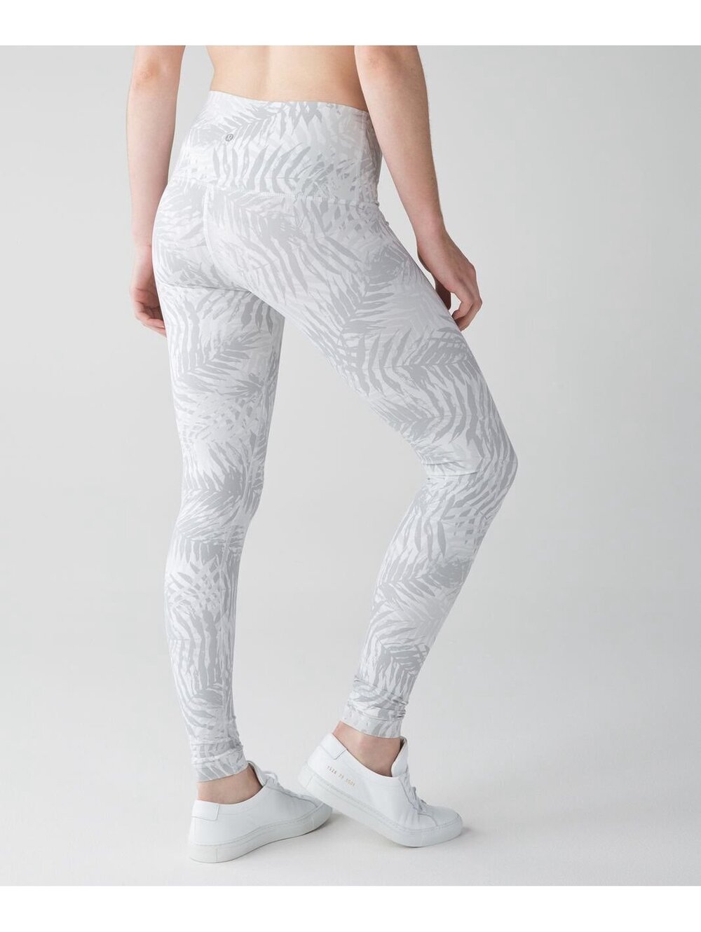 Lululemon Wunder Under Pant (Hi-Rise) (Luxtreme)
Palm Camo White Nimbus 10